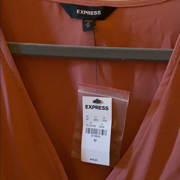 NWT Express Pink Women’s Shirt - Picture 2 of 5